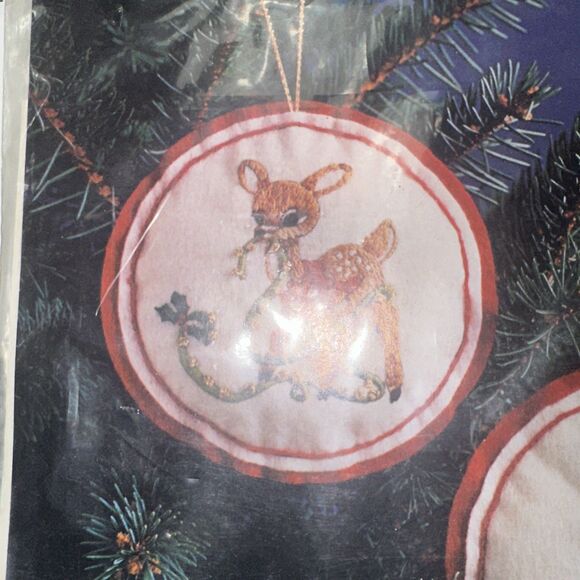 Columbia Minerva Crewel Christmas Idea Kit #7944 Ornaments Koala Deer 1976 New - Picture 4 of 7